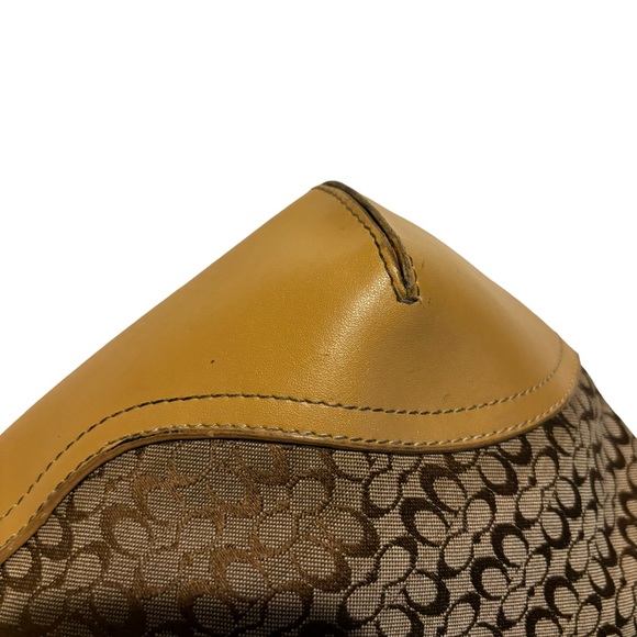 Coach Signature Logo Canvas Purse - Picture 10 of 16